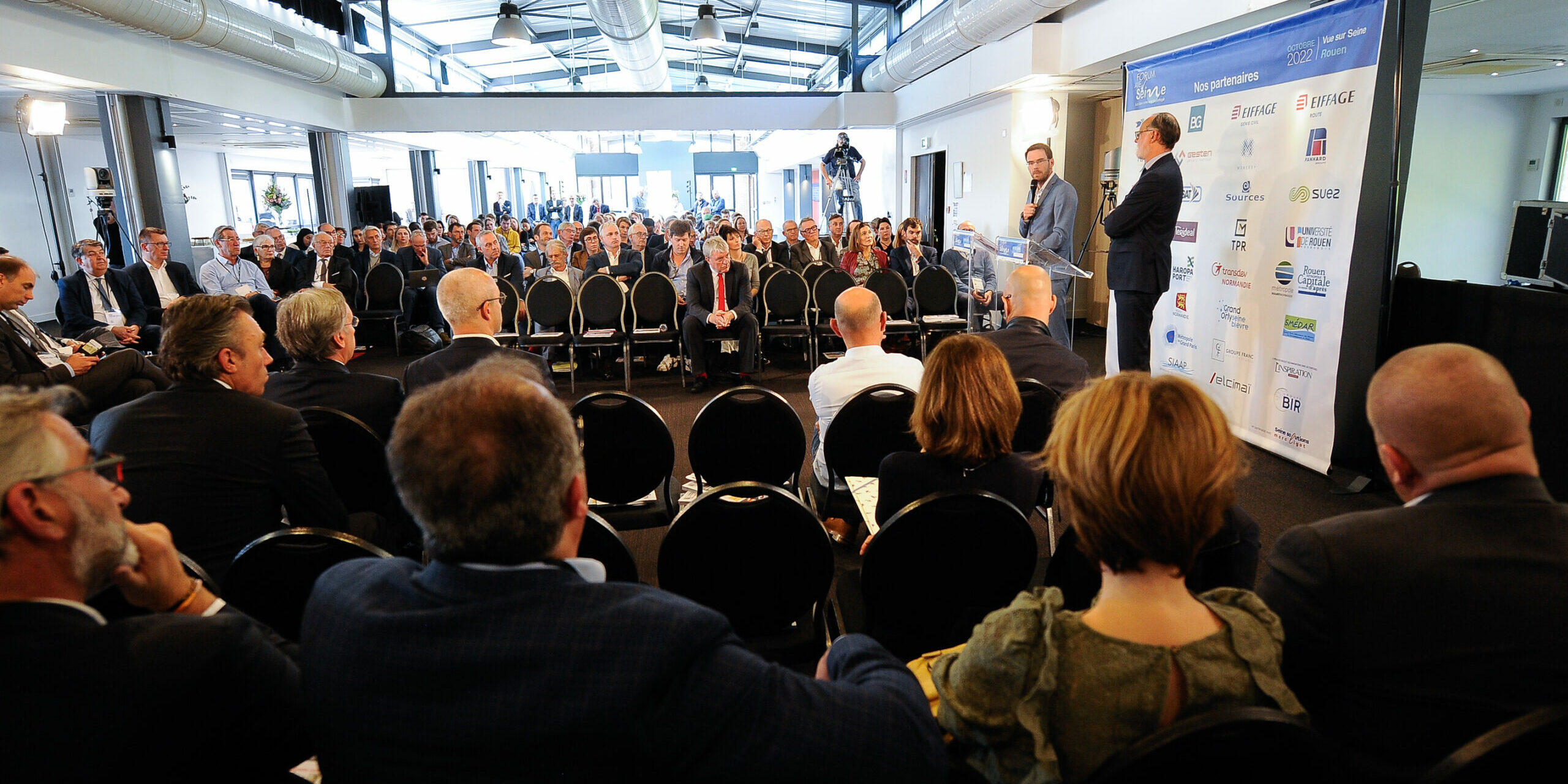 © Jérôme LALLIER Assistance nombreuse lors du deuxième Forum Axe Seine ouvert par Edouard Philippe et Nicolas Mayer-Rossignol